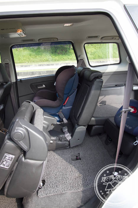 Proton Exora 5 passenger mode